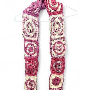 Vintage Women's multi colored crochet Scarf